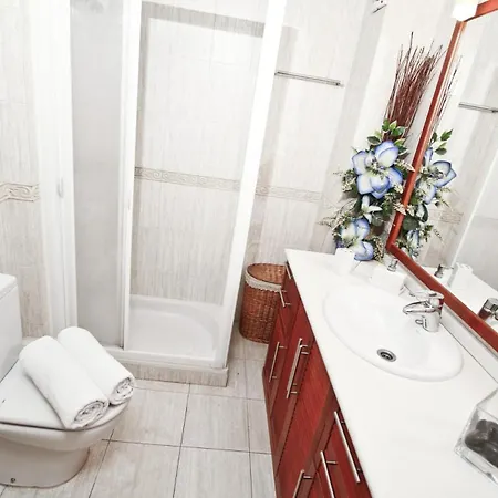 Tecavi Ii Atic Apartment